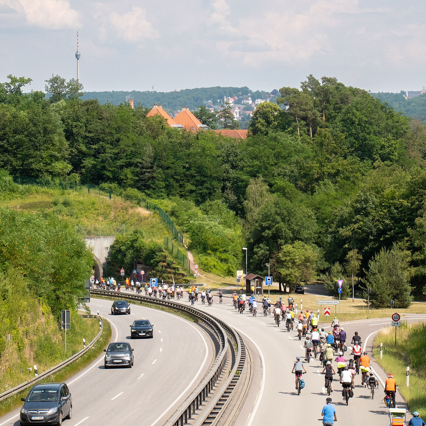 B14 aus Richtung Süden vom Schattenring